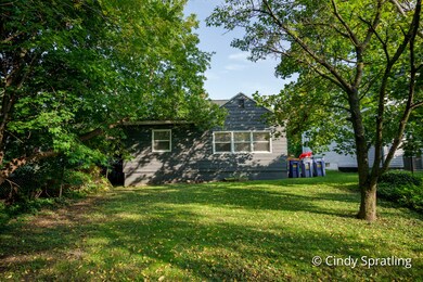 906 Leonard NE-5
