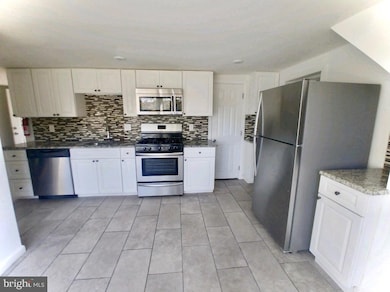 535 Chews Landing Rd unit B, Lindenwold, NJ 08021 - photo 5