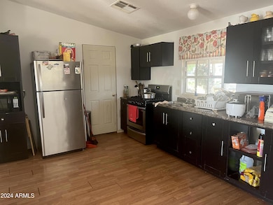 Kitchen IMG_0789