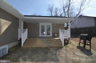510 Hillsmere Dr, Annapolis, MD 21403 - photo 3