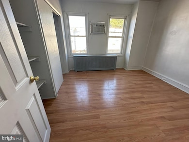 2429 S Lawrence St, Philadelphia, PA 19148 - photo 6