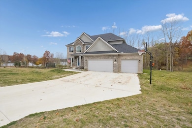 126 Parker Ln, Ortonville, MI 48462 - photo 4