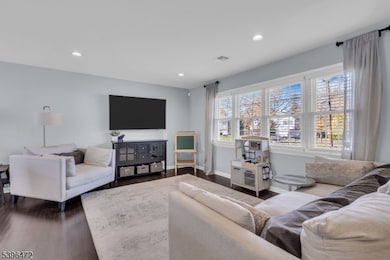 15 Maplehurst Ln, Piscataway, NJ 08854 - photo 3