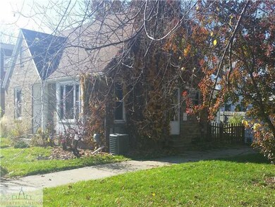 1324 Pettis St, Lansing, MI 48910 - photo 2