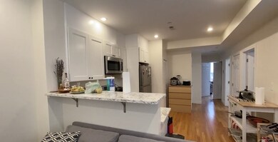 212 Green St unit 2, Cambridge, MA 02139 - photo 2