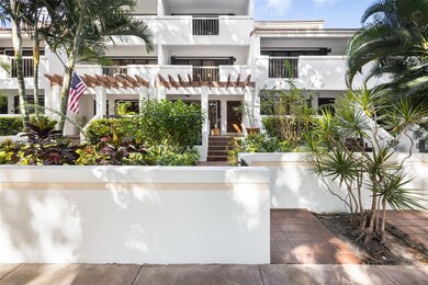 2600 Cardena St unit 4, Coral Gables, FL 33134 - photo 3