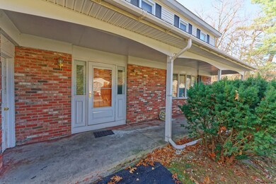 1204 Oak Leaf Hill, Schenectady, NY 12303 - photo 4