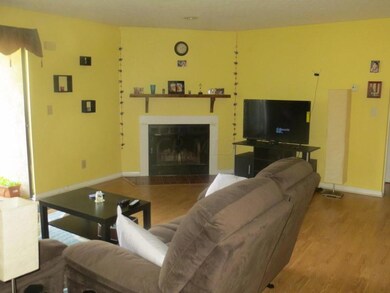 Living Rm w