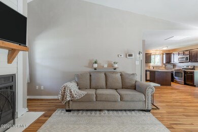 621 Walden Place, Jacksonville, NC 28546 - photo 6