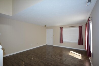 9857 Worthington Blvd, Fishers, IN 46038 - photo 4