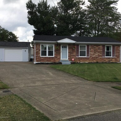 6501 Larch Ct, Louisville, KY 40229 - photo 3