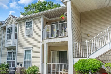 57 Rachel Ct unit 4614, Franklin Park, NJ 08823 - photo 2