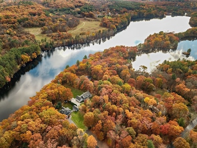 956 Poole St, Ludlow, MA 01056 - photo 3