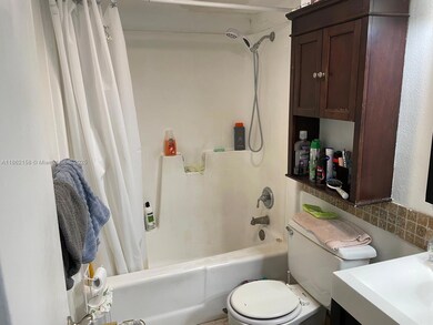 5162 NE 6th Ave unit 308, Fort Lauderdale, FL 33334 - photo 2