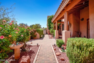 Beautiful Front Courtyard/Rose Garden