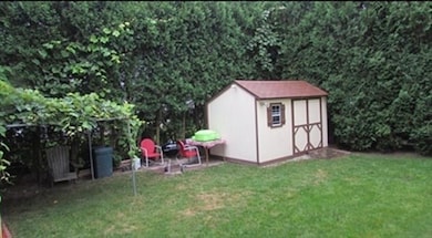 31 Sharp St unit 1, New Bedford, MA 02740 - photo 4