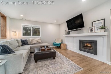 102 Pinewood Cir, Plymouth, MI 48170 - photo 6