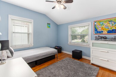 1553 Bristol Ave, Westchester, IL 60154 - photo 7