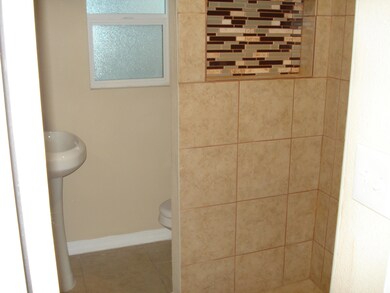 3918 Cambridge Ave, El Paso, TX 79903 - photo 4