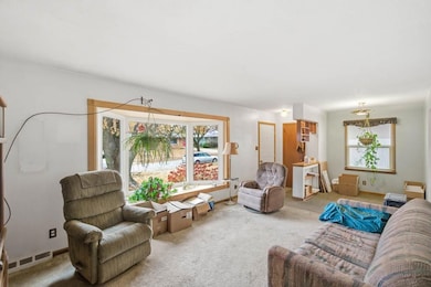 2746 E Tiffin Ave, Des Moines, IA 50317 - photo 6