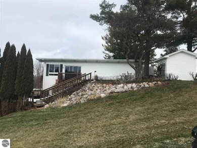 4202 W Lakeside Dr, West Branch, MI 48661 - photo 4