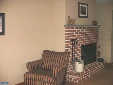 107 Amy Ln, Perkiomenville, PA 18074 - photo 5