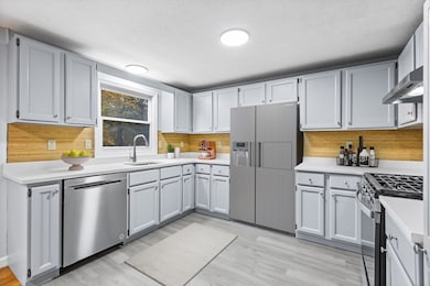 7 Westwood Rd, Natick, MA 01760 - photo 2