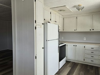 217 48th Ave W unit 331, Bradenton, FL 34207 - photo 2