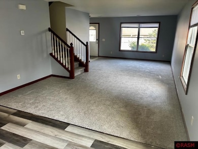 1850 Macintosh Ct, St. Peter, MN 56082 - photo 3