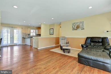 10920 Oak Forest Cir, Hagerstown, MD 21740 - photo 5