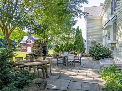 798 Ridgefield Rd, Shelburne, VT 05482 - photo 4