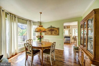 2992 Emerald Chase Dr, Herndon, VA 20171 - photo 5