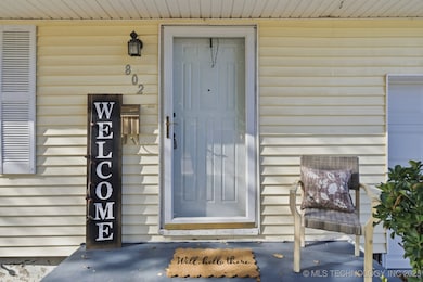 802 N Birch St, Owasso, OK 74055 - photo 4