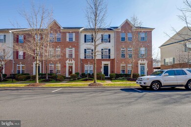 2120 Abbottsbury Way, Woodbridge, VA 22191 - photo 3