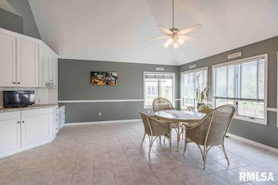 4502 Fairhaven Rd, Davenport, IA 52807 - photo 7