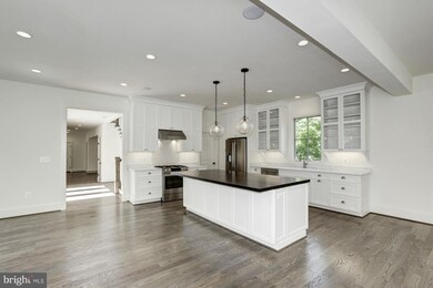 816 Park Ave, Falls Church, VA 22046 - photo 5