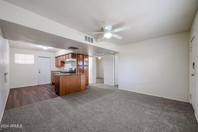 8841 N 6th St, Phoenix, AZ 85020 - photo 6