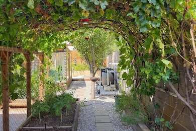 3043 Logan Meadows Dr NE, Rio Rancho, NM 87144 - photo 4