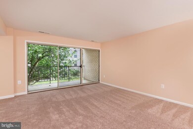 23 Canterbury Square unit 201, Alexandria, VA 22304 - photo 3