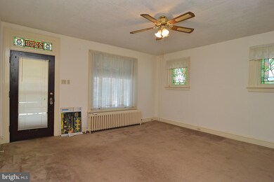 2233 Spring St, Reading, PA 19609 - photo 7