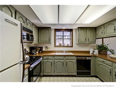 Kitchen. Large, immaculate kitchen with ample cabi
