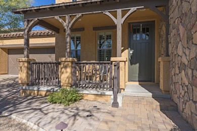 002_Front Patio