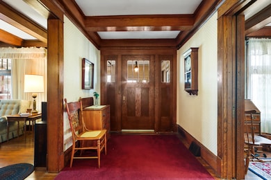 d. Foyer