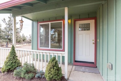 21235 Limestone Ave, Bend, OR 97701 - photo 2