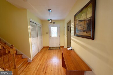 1727 Sherwood Cir, Villanova, PA 19085 - photo 3