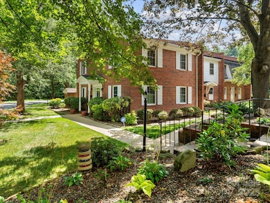 1411 Kensington Rd unit C1, Hendersonville, NC 28791 - photo 3