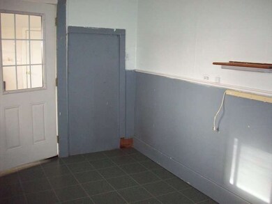 1010 Crossing St, Raymond, WA 98577 - photo 4