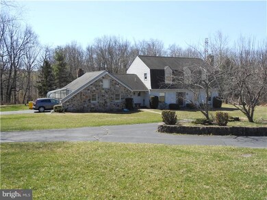 941 Penns Park Rd, Newtown, PA 18940 - photo 3