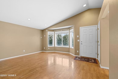 213 Nugget St-5