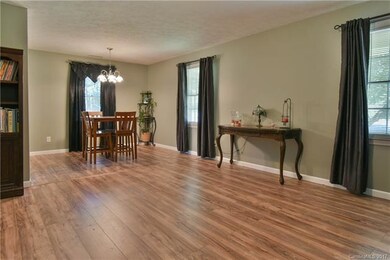 112 Allenwood Cir, Hendersonville, NC 28792 - photo 3